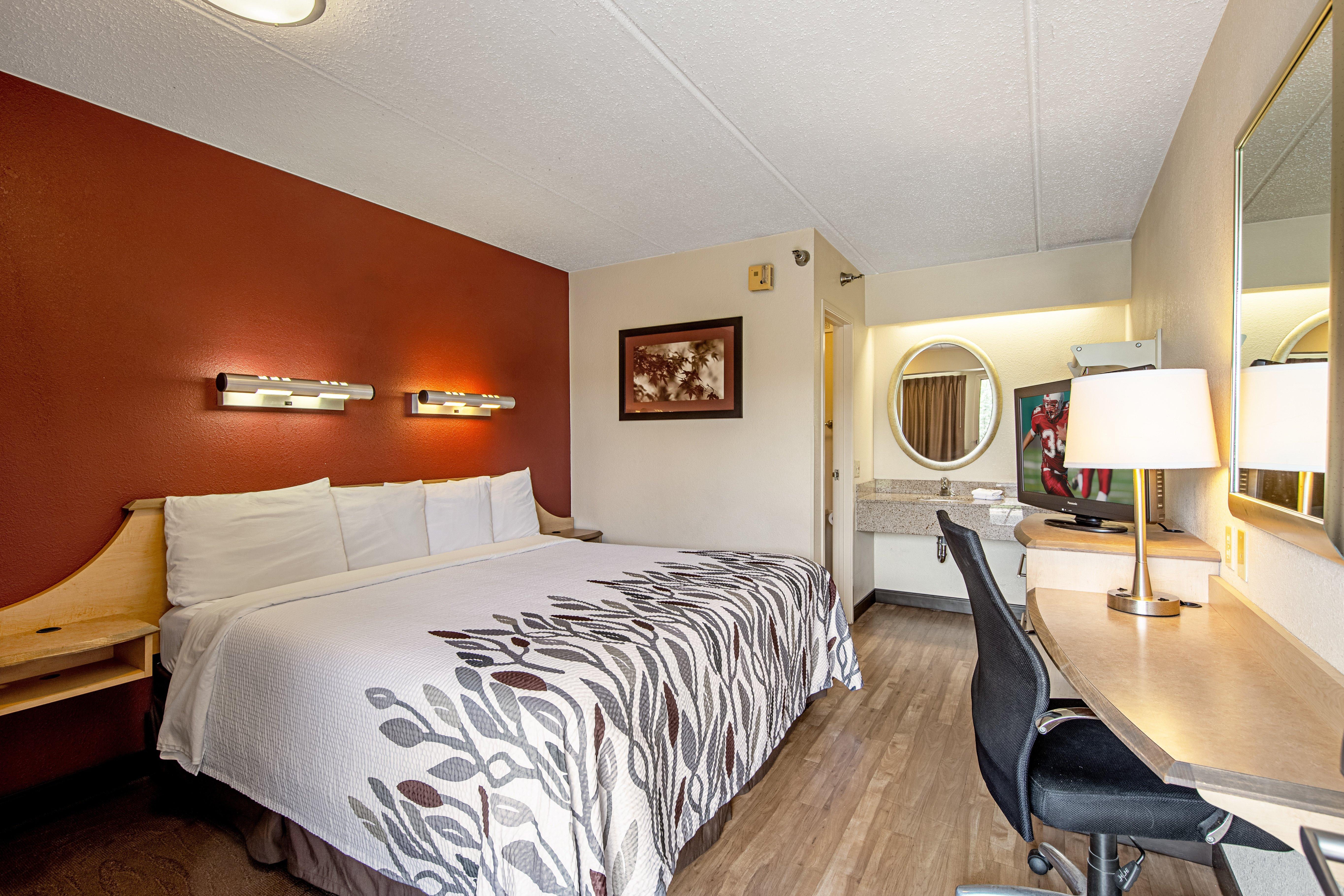 Red Roof Inn Greensboro Coliseum Екстериор снимка